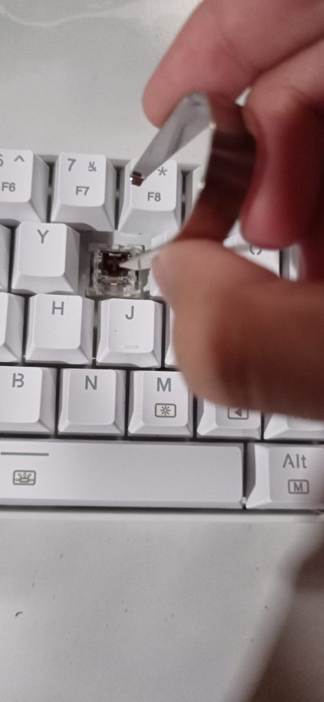 1669342822766 - Mengatasi Mechanical Keyboard Berbunyi Seperti Peer